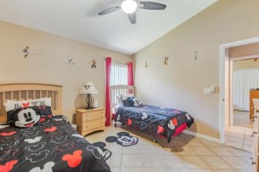 Two Master Bedrooms Pool Home Private Yard